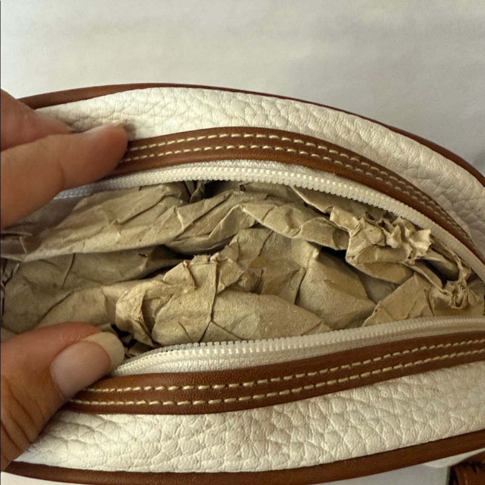 Esprit Crossbody Vintage White & Brown Pebbled Purse Handbag 90s Y2K Strap - Picture 5 of 9